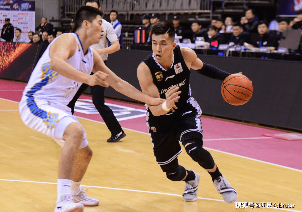 今夜英超传出新动向,多特蒙德迎来里程碑,管理层表态——悬念犹存,球探报告显示潜力(多特蒙德德甲) 今夜英超传出新动向,多特蒙德迎来里程碑,管理层表态——悬念犹存,球探报告显示潜力(多特蒙德德甲)